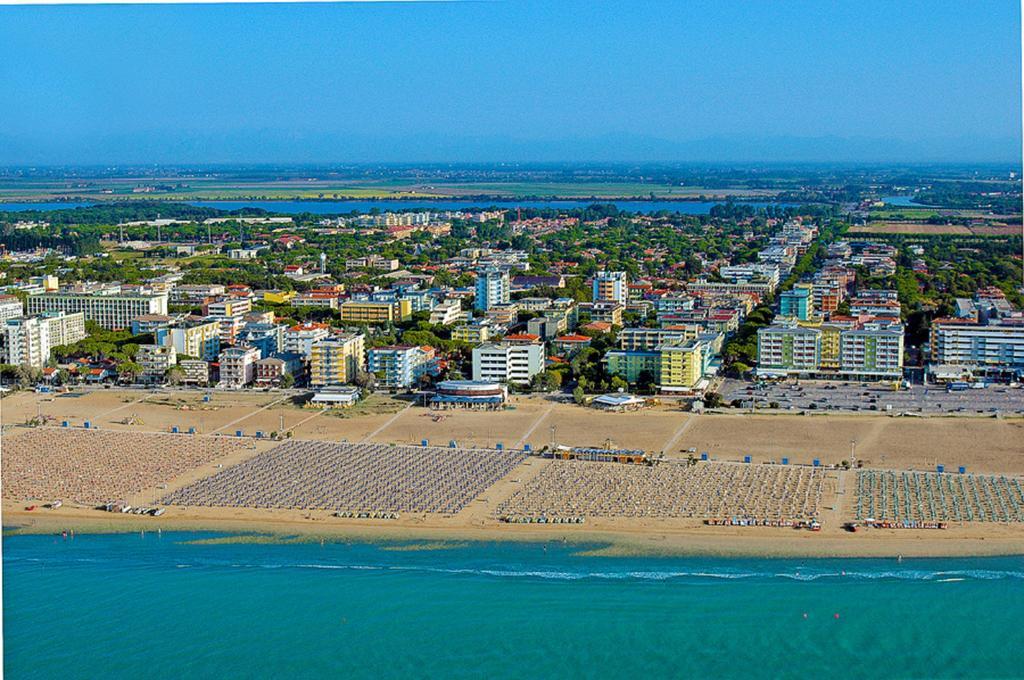 Residence G. Verdi Bibione Exterior photo